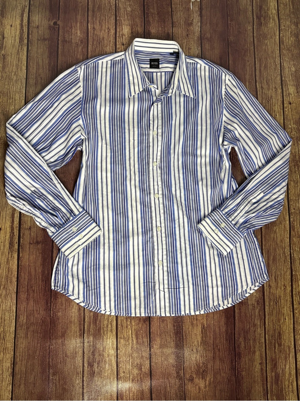 Hugo Boss White and Blue Striped Long-Sleeve Button-Down Shirt Size XL
